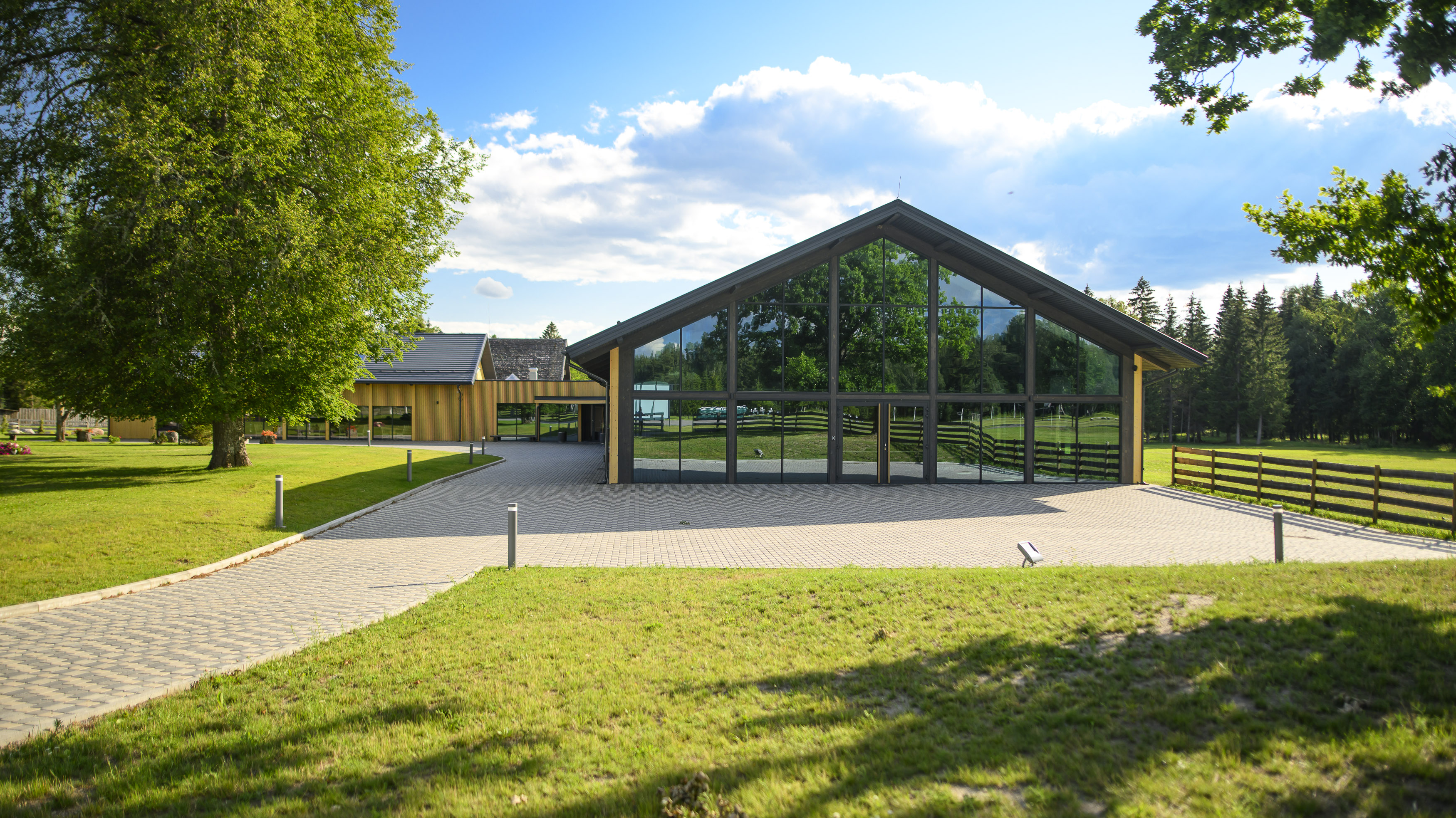 Estonia's largest holiday resort – pristine nature, various accommodation options, catering, and many exciting activities! Central Estonia's largest c